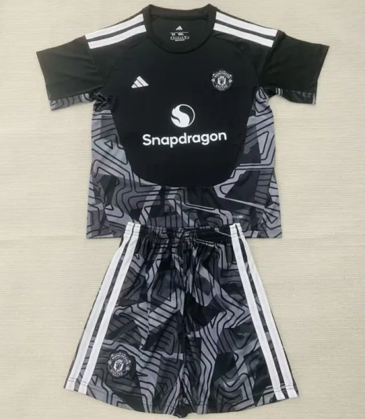 26/27 Manchester United goalkeeper Adult Set