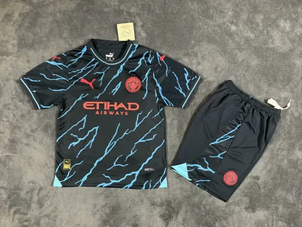 24/25 Southampton Away kids kit