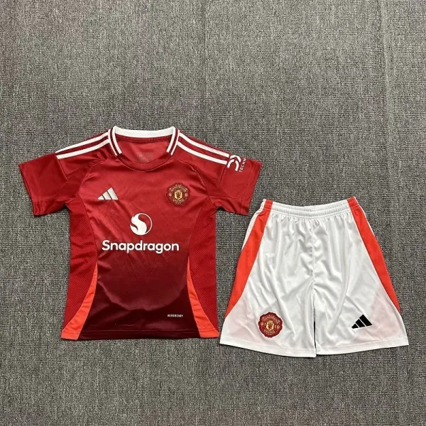 24/25 Manchester United home kids kit